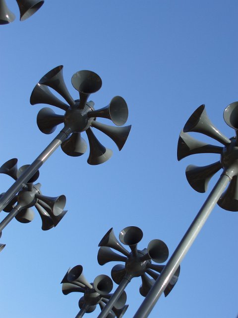 pole top loudspeakers - for reference only