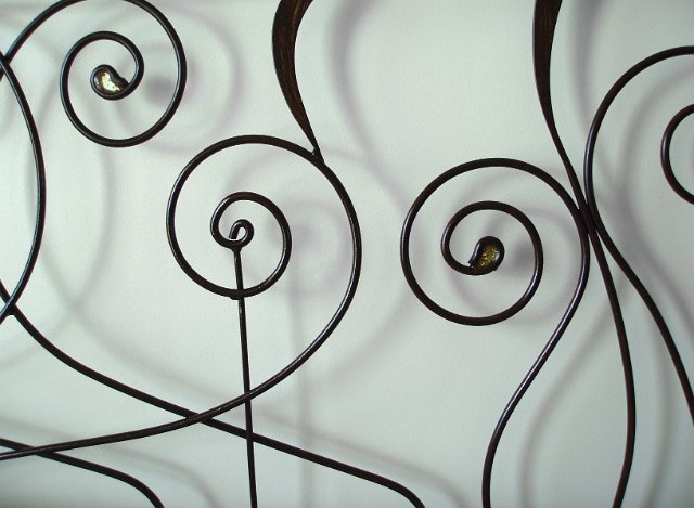 arabesque metal spiral shapes