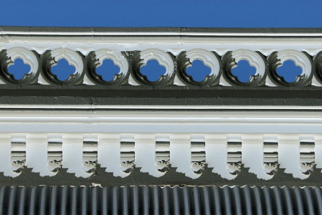 repeating pattern on a roof