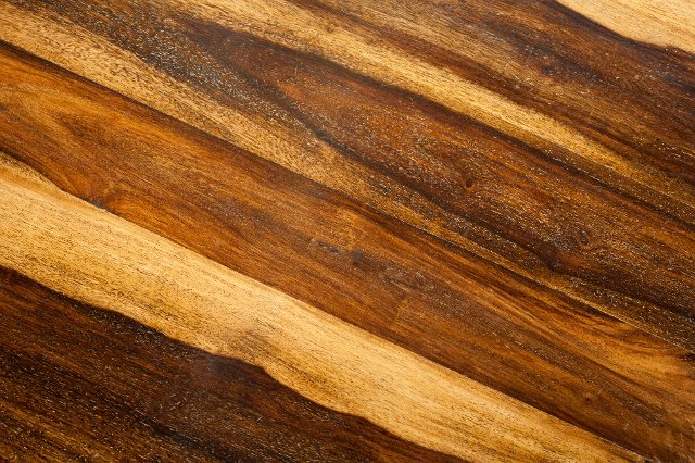 wood grain texture with light and dark brown lines